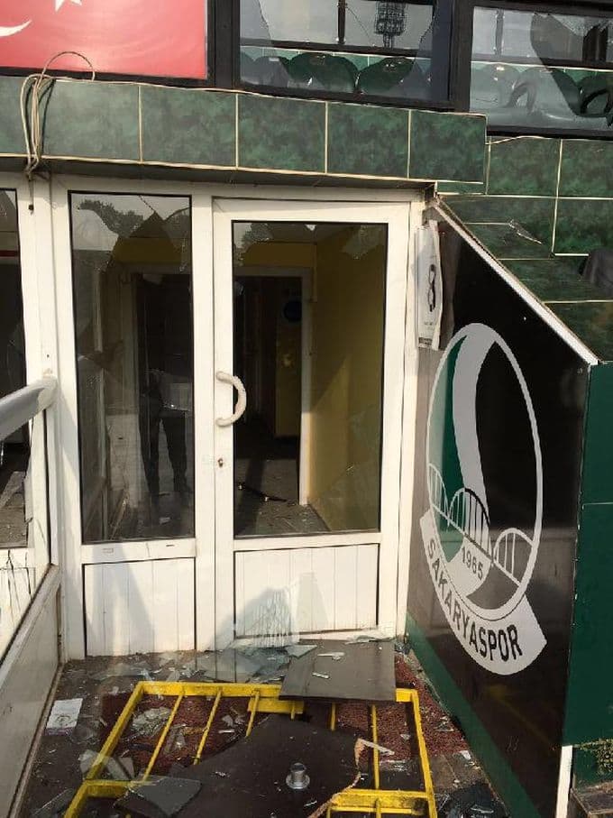 Atatürk Stadyumu'nda hareketli saatler