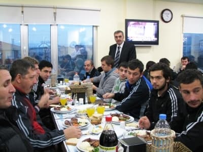 Zeki Toçoğlu'ndan Lider Serdivanspor'a Jest