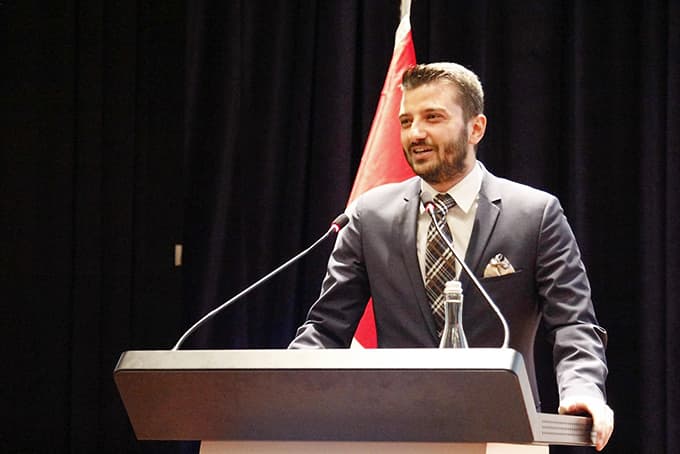 "İyi düşünün farklı olun"
