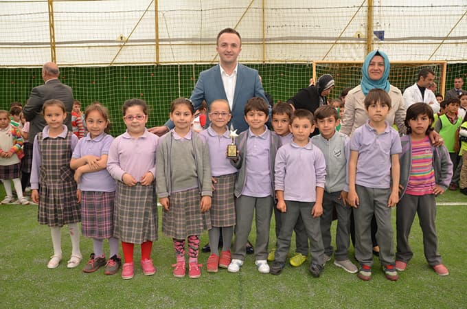 Erenler'de "Geleneksel Çocuk Oyunları Şenliği"