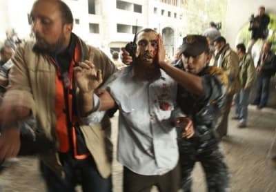 Gazze'ye Havadan da Karadan da Ölüm Yağıyor