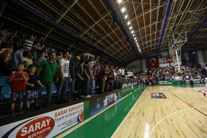 Dev adamlar playofflar öncesi son lig maçında