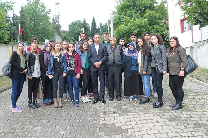 Şehit annesine anneler günü ziyareti