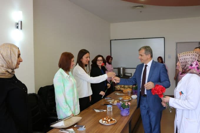Hemşireler Haftası SAÜEAH'ta kutlandı