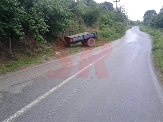 Traktör yokuş aşağı uçtu
