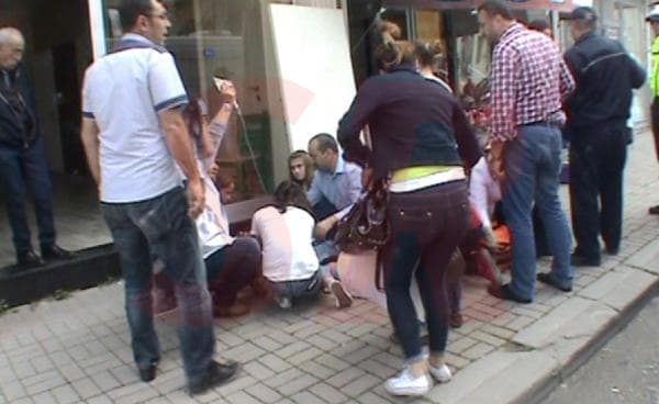 Karaağaç'ta iki kişi vuruldu, polis saldırganın peşinde