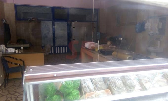 Elini kıyma makinesine kaptırdı
