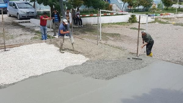 Jandarmadan öğrencilere basketbol ve voleybol sahası