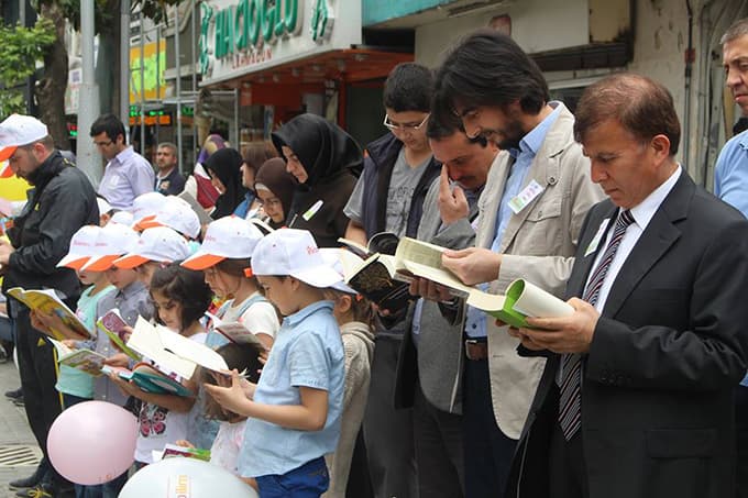 Çark Caddesi'nde sıradışı eylem