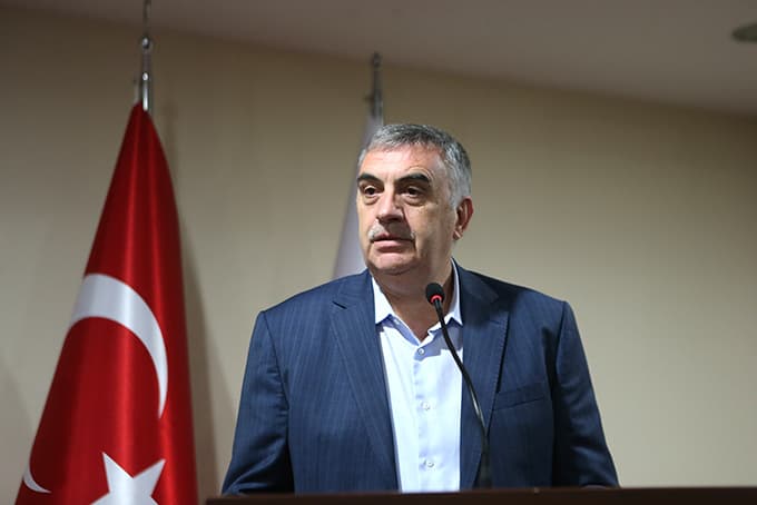 Ahilik "Önce sen sonra ben" diyebilmektir