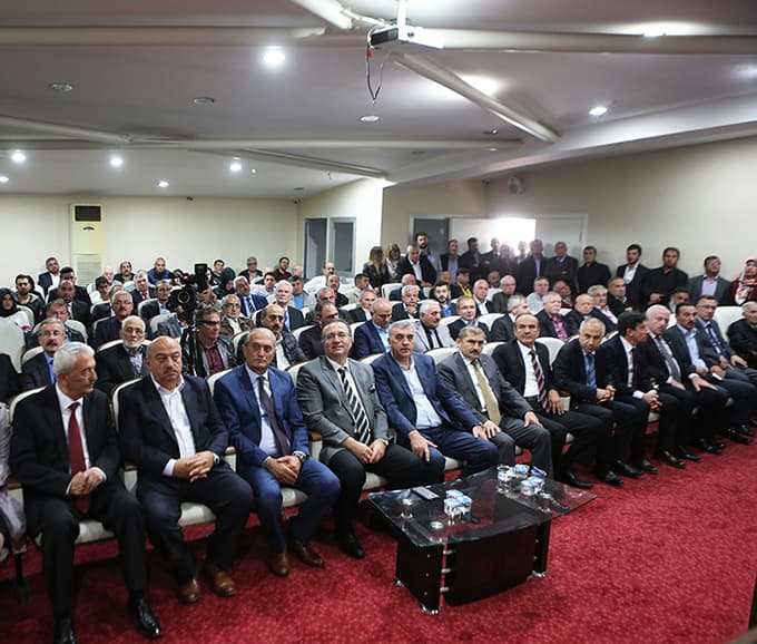 Ahilik "Önce sen sonra ben" diyebilmektir
