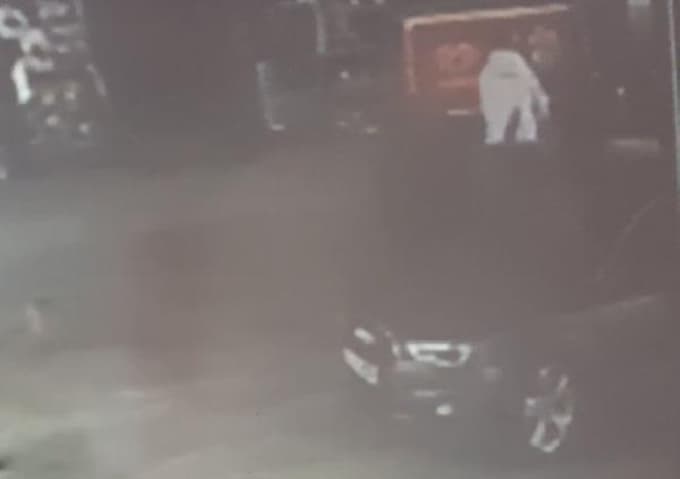 Otostop yaptığı otomobili çaldı