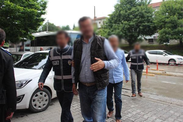 Derneğe operasyon: 9 gözaltı!