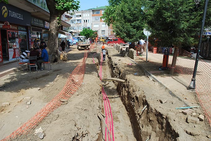 Kocaali merkezde havai hatlar yer altına iniyor