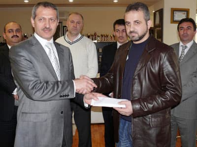 Adapazarı Belediyesi'nden Filistin'e Büyük Yardım