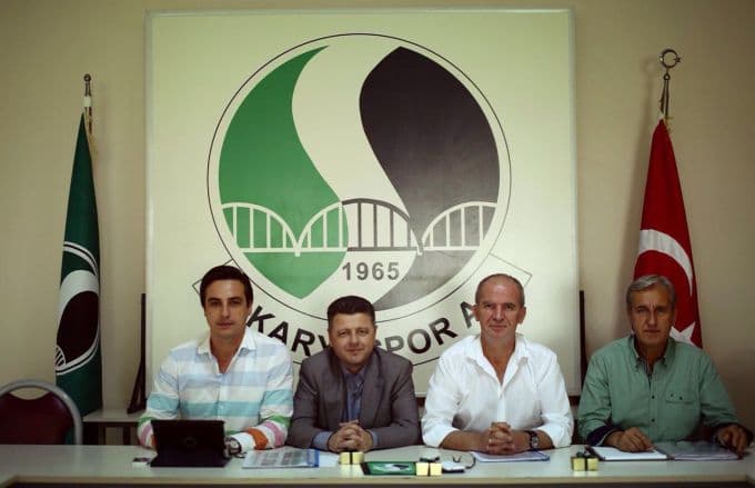 Sakaryaspor, iki futbolcuyla anlaşma sağladı