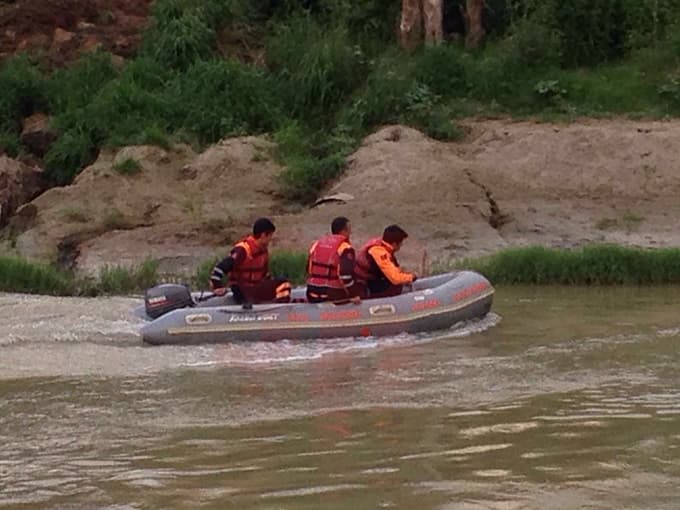 Sakarya Nehri'ne düşen Yasin kayboldu