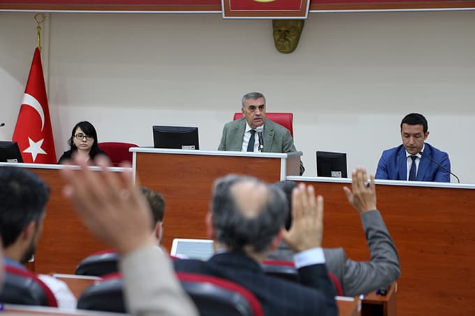 Şehrin yeni projelerine meclis onayı 