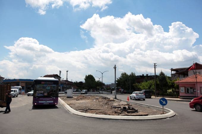 Şeker Mahallesi'ne yeni kavşak