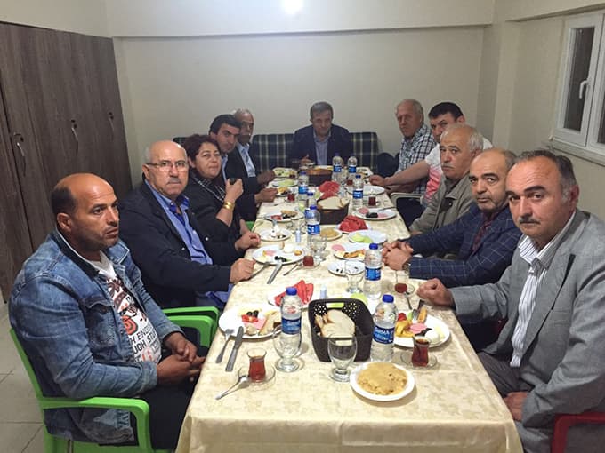 Başkan Soğuk, eski meclis üyeleriyle sahurda yaptı