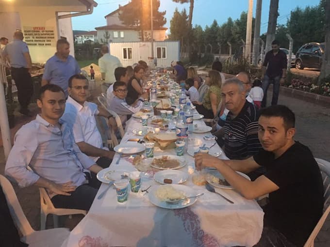 Hendek Cezaevi müdüründen Adliye Personeline iftar