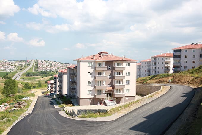 Camiliden asfalt ve park teşekkürü