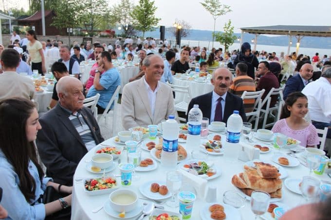 Sakarya esnafı bu iftarda buluştu