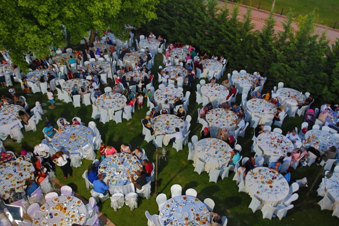 Adapazarı Belediyesi personelleri ile iftarda buluştu