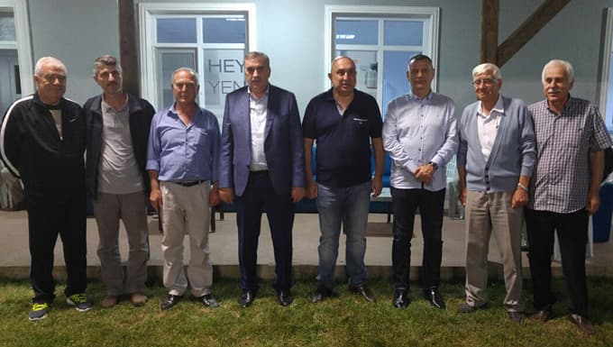 O voleybol sahası açıldı