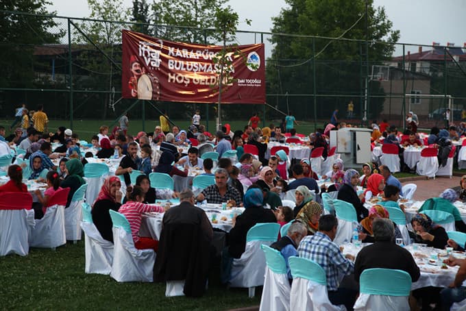Karapürçek büyükşehir iftarında buluştu
