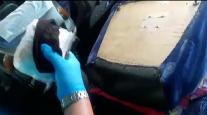 Otobüs koltuğundan 3 kilo eroin çıktı