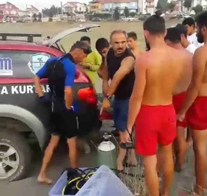 Denizde kaybolan gencin cesedi bulundu