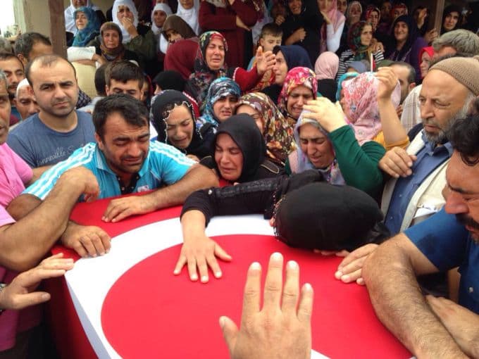 Şehit Samet Şare'ye acı veda