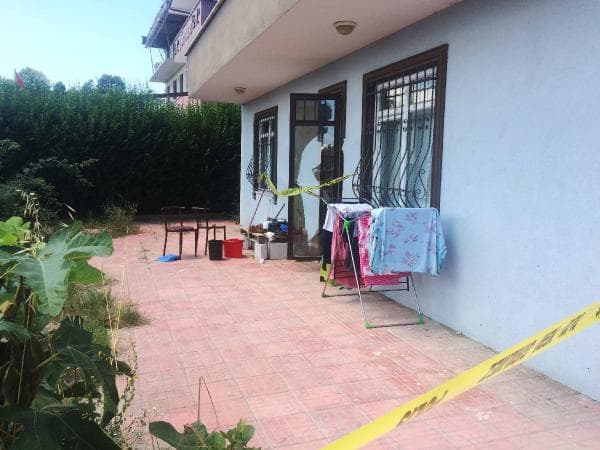 Yabancı uyruklu öğrenci evde ölü bulundu