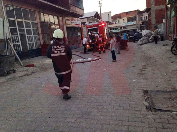 Marangozlar Sanayii'nde korkutan yangın