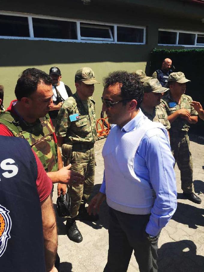 1'inci Tugay Komutanlığı'ndaki silahlara el konuldu