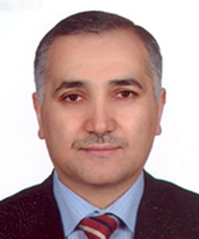 Skandal kararla serbest kaldı, Her yerde aranıyor