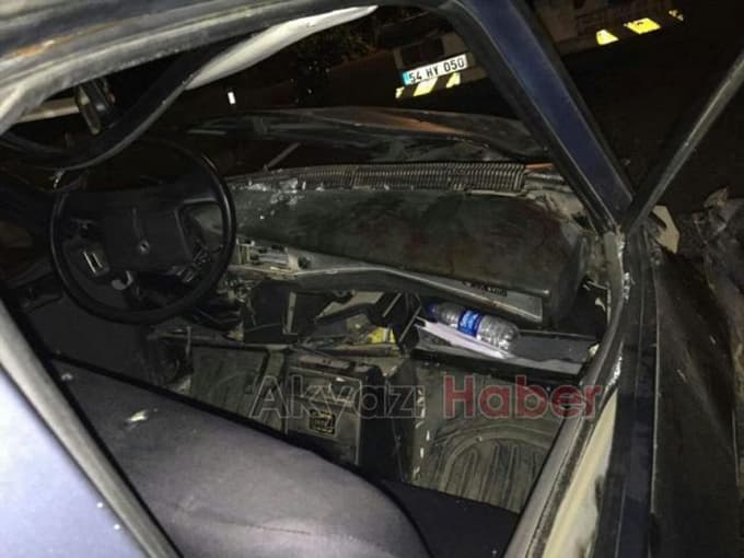 Akyazı'da akşam saatleri, 1'i bebek, 4 yaralı