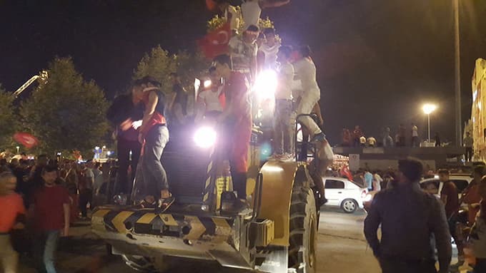 Darbeye karşı, "Büyük Milli İrade Konvoyu"