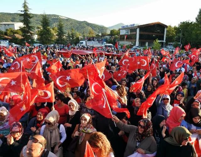 Sapanca'da darbe girişimine protesto