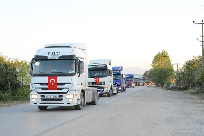 Tırcılardan Darbeye Karşı Demokrasi Konvoyu