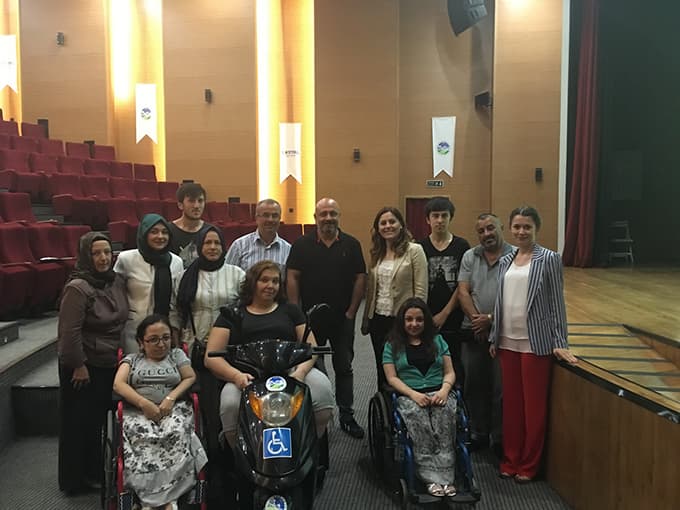 Engelli yakınlarına destek semineri