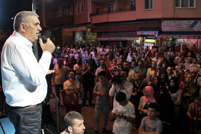 Ferizli Demokrasi Nöbetine coşkulu katılım