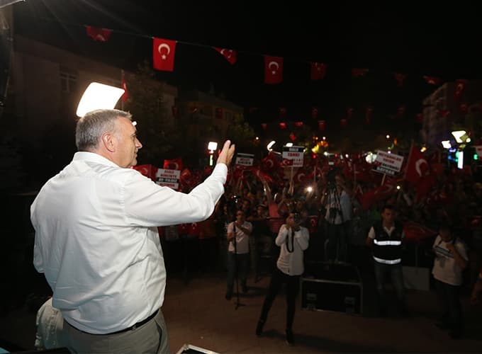 Toçoğlu Karasu'da vatandaşlara seslendi