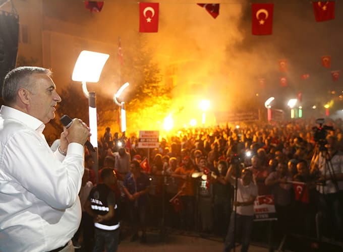 Toçoğlu Karasu'da vatandaşlara seslendi
