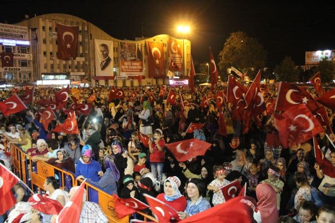 Sakarya medyası, milletiyle kucaklaştı