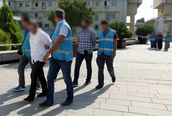 4 işadamı ve 1 avukat tutuklandı