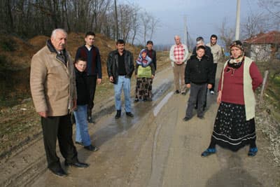 Köylüler, Çamurlu Yolların Düzeltilmesini İstiyor