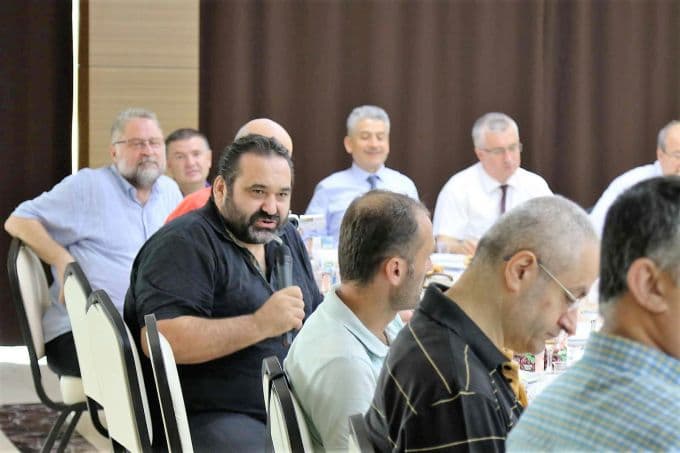 SAÜ'de 89 akademisyen açığa alındı