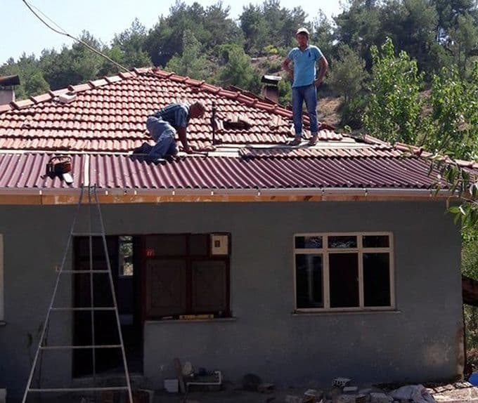 Köy camisini imece usulüyle onardılar